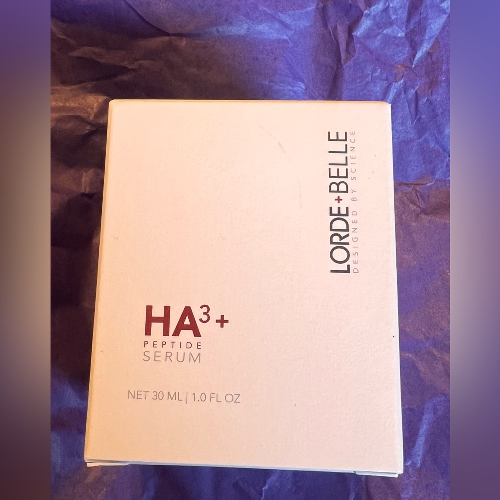 HA3 Hydrating Serum - White and Silver - Picture 4 of 7